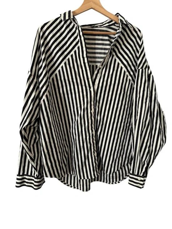 Express Stretch Cotton Poplin Striped Boyfriend Shirt - Picture 1 of 4